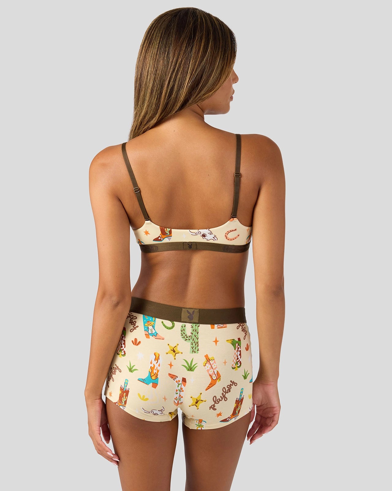 MODAL - PLAYBOY - BOOTED - Image 4